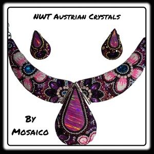 NWT Mosaico Austrian Crystal necklace & earrings 💕💕 new line! 💕💕
